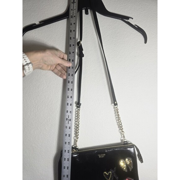 Victoria’s Secret Runway Patch Glam Crossbody Black Patent Bag NWT Chain Strap - Picture 6 of 12